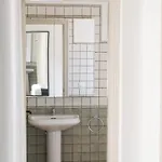 Moderne Met Verwarmd Zwembad In