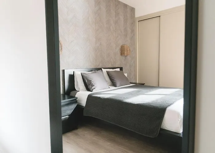 Moderne Met Verwarmd Zwembad In Βίλα *