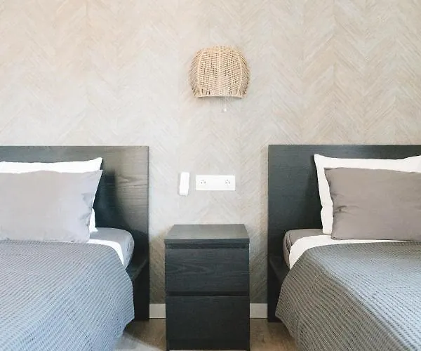 Moderne Met Verwarmd Zwembad In Βίλα *