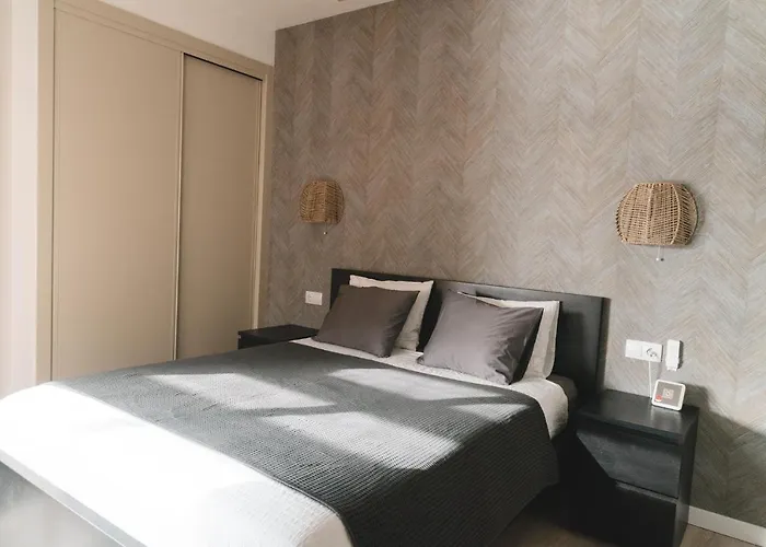 Moderne Met Verwarmd Zwembad In Βίλα